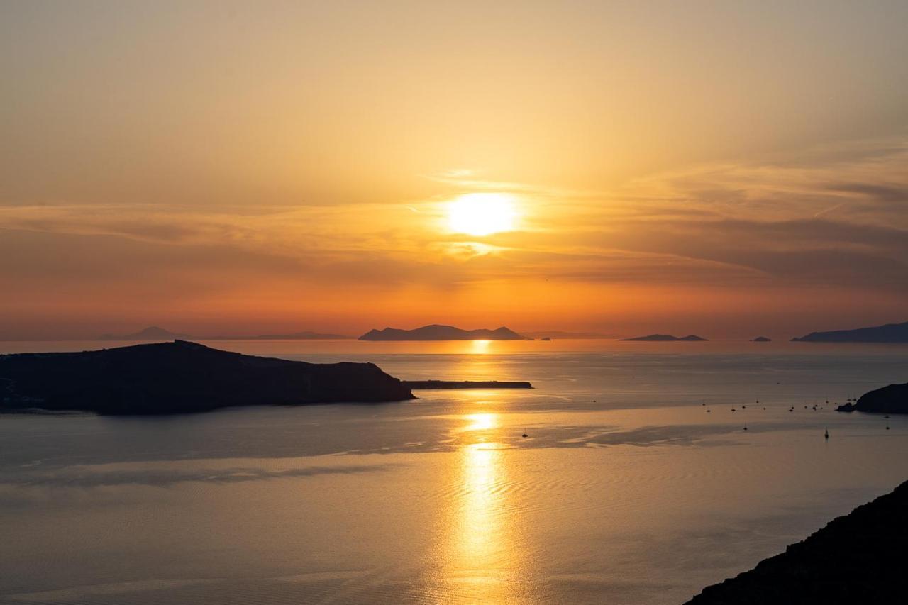 U & Me Suites Φηρά Εξωτερικό φωτογραφία