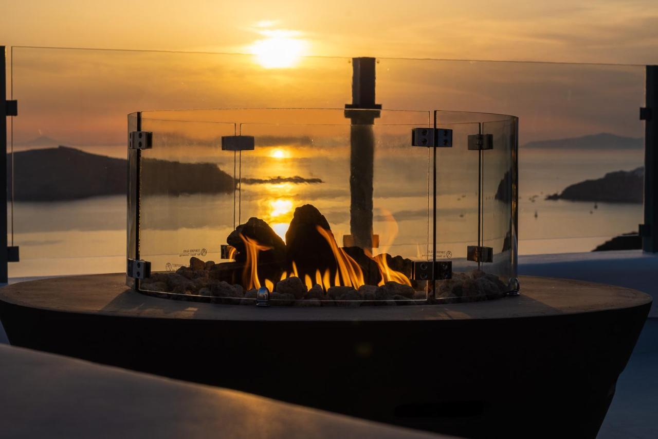 U & Me Suites Φηρά Εξωτερικό φωτογραφία