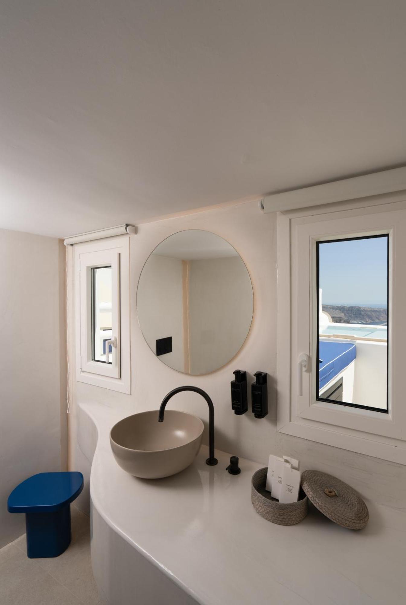 U & Me Suites Φηρά Εξωτερικό φωτογραφία
