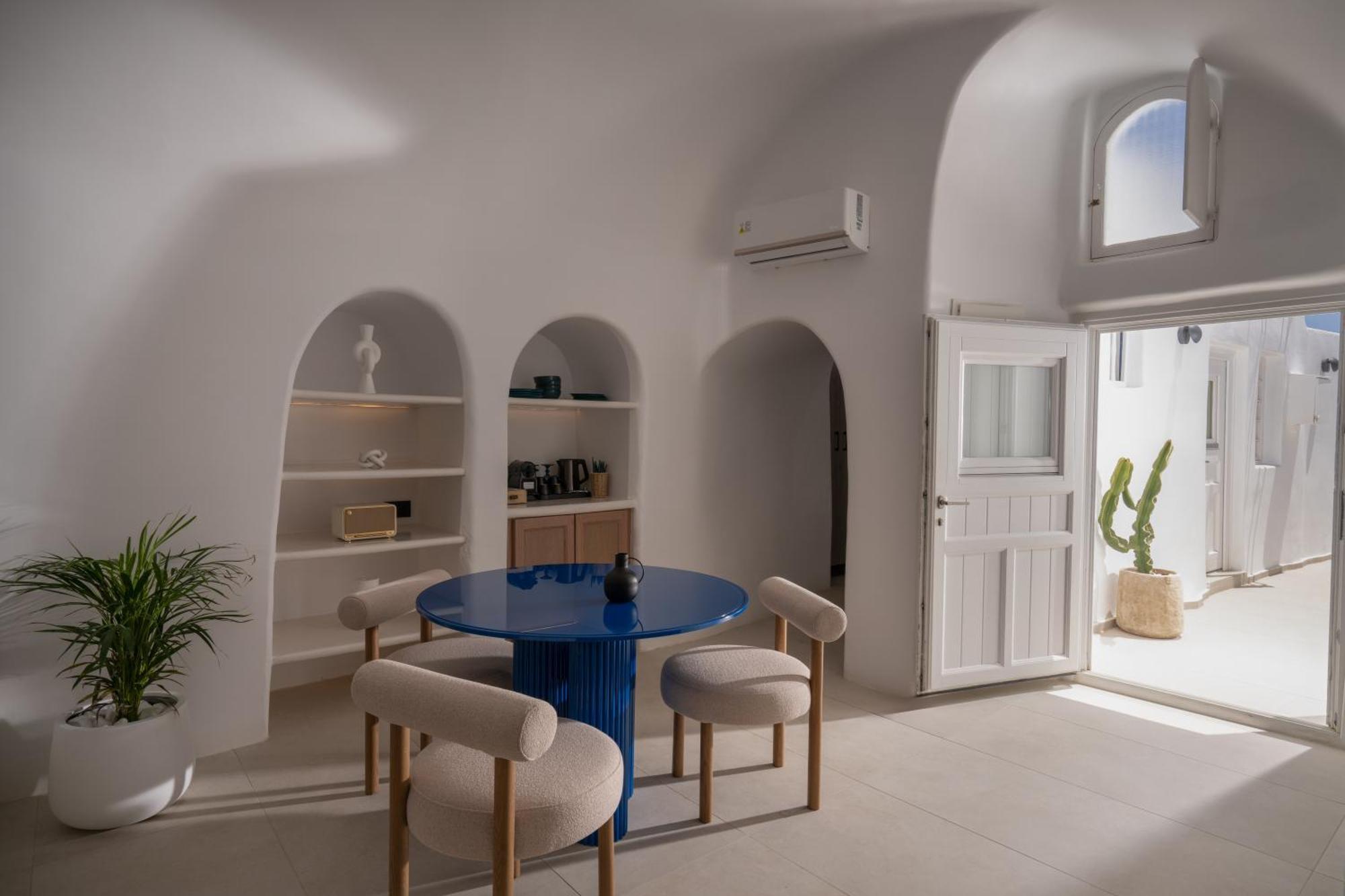 U & Me Suites Φηρά Εξωτερικό φωτογραφία
